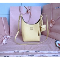 Reasonable Price Miu Miu Leather bucket bag 5BE099 Ginista Yellow 2025