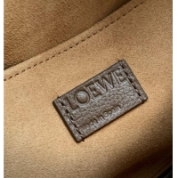 Big Discount Loewe Medium Pebble messenger bag in supple grained calfskin 9094 Moss Green 2025