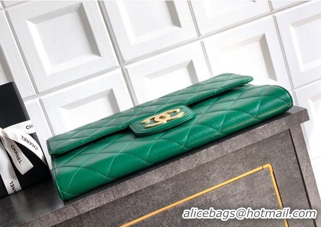 Traditional Specials Chanel Calfskin Leather Large Clutch AP4944 Green 2025