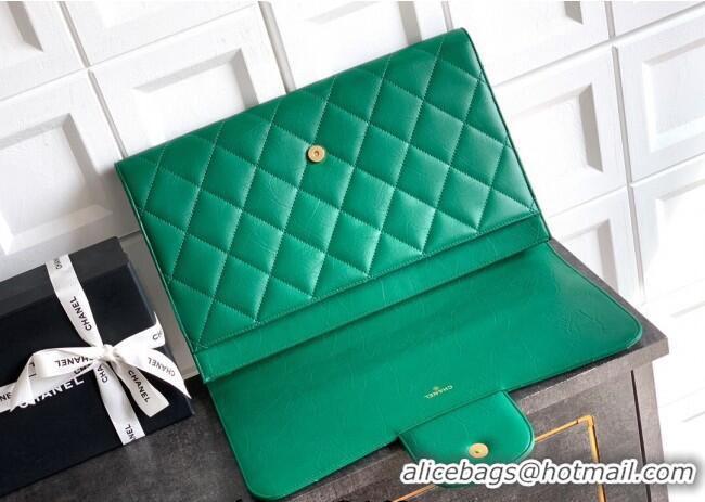 Traditional Specials Chanel Calfskin Leather Large Clutch AP4944 Green 2025