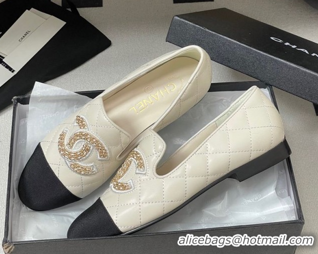 Pretty Style Chanel Lambskin Leather Flat Loafers with Chain CC White 2025 CH103103 1031106