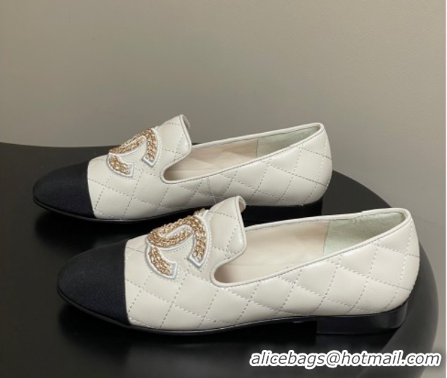 Pretty Style Chanel Lambskin Leather Flat Loafers with Chain CC White 2025 CH103103 1031106