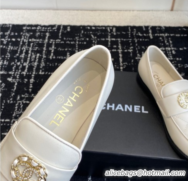 Best Price Chanel Calfskin Leather Flat Loafers with CC Circle White 2025 CH103105 1031112