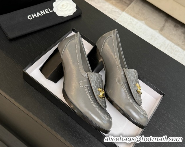 Big Discount Chanel Shiny Lambskin Pumps with CC Foldover Grey 2025 G46692 1031121