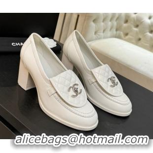 Stylish Chanel Lambskin Leather Pumps with CC Foldover White/Silver 2025 G46692 1031125