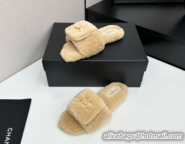 Pretty Style Chanel Shearling Wool Flat Slides Sandal with Foldover Beige 2025 CH103106 1031126