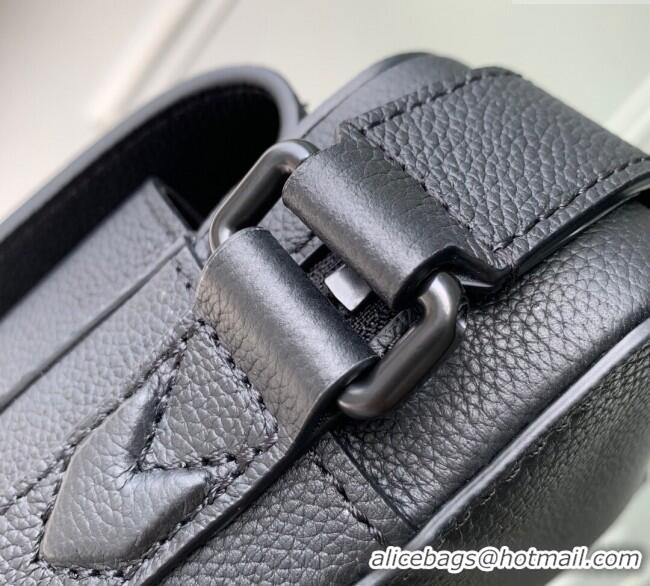 Super Quality Louis Vuitton Mens Boarding Messenger bag in Waxy calfskin M15265 Black 2025