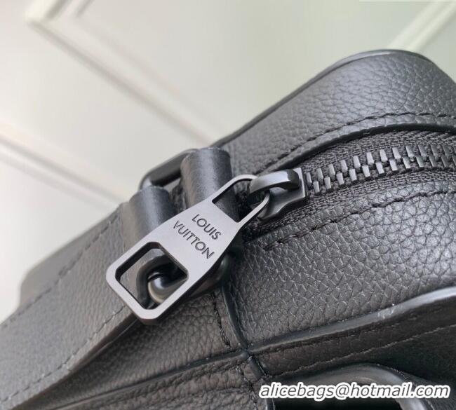 Super Quality Louis Vuitton Mens Boarding Messenger bag in Waxy calfskin M15265 Black 2025