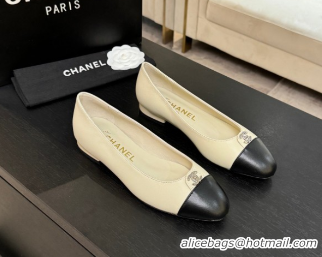 Luxury Cheap Chanel Lambskin Leather Ballets Flat with CC Tag White 2025 G46441