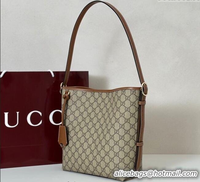 Best Price Gucci GG Canvas Emblem small shoulder bag 848881 Beige/Brown 2025