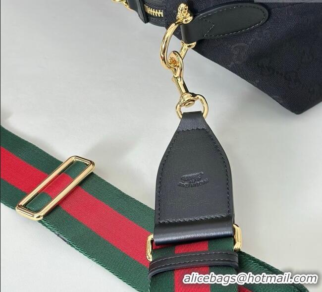 Famous Brand Gucci GG Canvas Shoulder Bag 864485 Black 2025