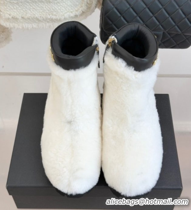 Stylish Chanel Wool Platform Ankle Boots White 2025 CH110315 1103119