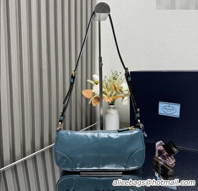 Affordable Price Prada Re-Edition 2002 medium leather shoulder bag 1BC221 Green 2025