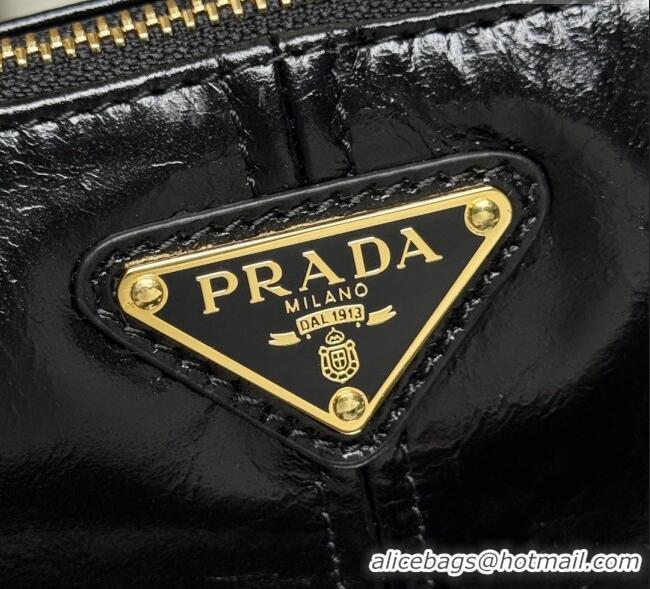 Well Crafted Prada Re-Edition 2002 medium leather shoulder bag 1BC221 Black 2025