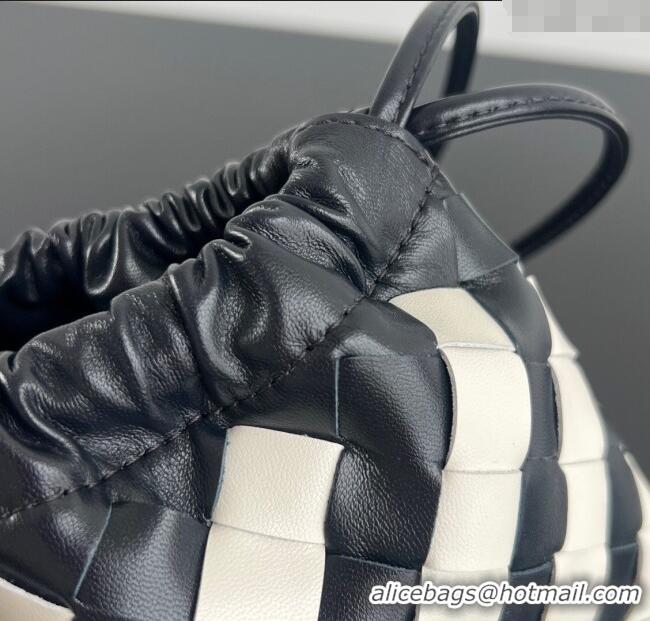 New Fashion Bottega Veneta Small Dustbag in Intrecciato Leather 816987 Blue/White Stripes 2025