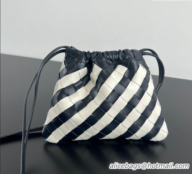 New Fashion Bottega Veneta Small Dustbag in Intrecciato Leather 816987 Blue/White Stripes 2025