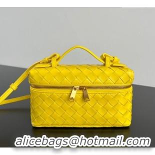 Good Looking Bottega Veneta Bang Bang Vanity Case in Intrecciato Leather 789109 Sulfur Yellow 2025