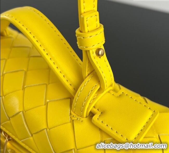 Good Looking Bottega Veneta Bang Bang Vanity Case in Intrecciato Leather 789109 Sulfur Yellow 2025