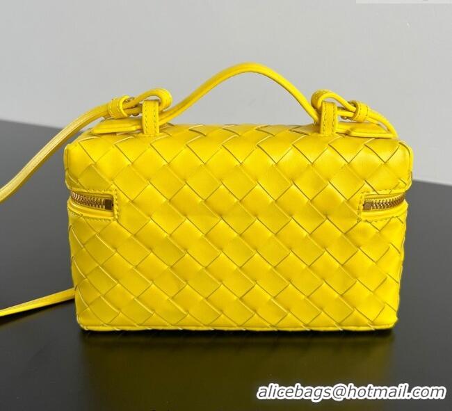Good Looking Bottega Veneta Bang Bang Vanity Case in Intrecciato Leather 789109 Sulfur Yellow 2025