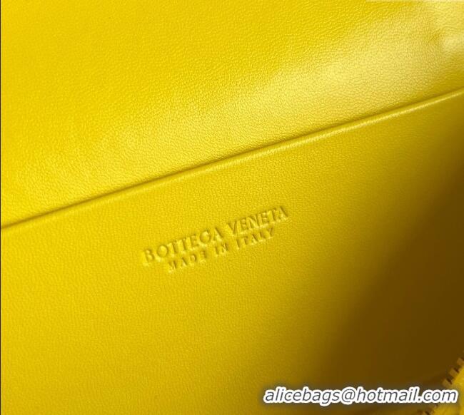 Good Looking Bottega Veneta Bang Bang Vanity Case in Intrecciato Leather 789109 Sulfur Yellow 2025
