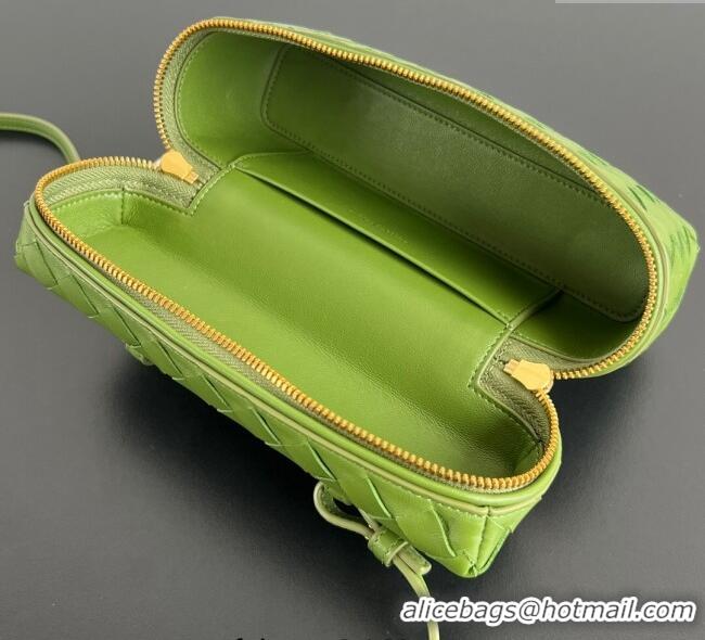 Promotional Bottega Veneta Bang Bang Vanity Case in Intrecciato Leather 789109 Matcha Green 2025