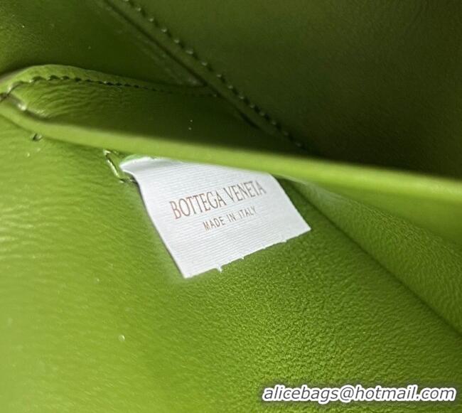 Promotional Bottega Veneta Bang Bang Vanity Case in Intrecciato Leather 789109 Matcha Green 2025