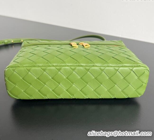Promotional Bottega Veneta Bang Bang Vanity Case in Intrecciato Leather 789109 Matcha Green 2025