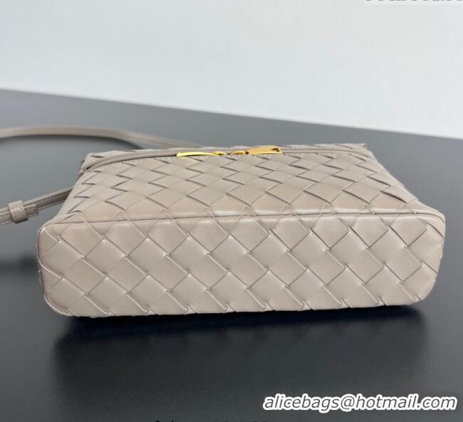 Luxury Cheap Bottega Veneta Bang Bang Vanity Case in Intrecciato Leather 789109 Pinecone Brown 2025