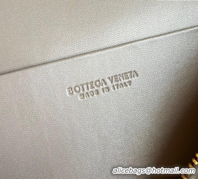 Luxury Cheap Bottega Veneta Bang Bang Vanity Case in Intrecciato Leather 789109 Pinecone Brown 2025