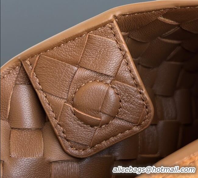 Grade Quality Bottega Veneta Parachute Medium Shoulder Bag in Intrecciato Suede 835921 Amber Brown 2025