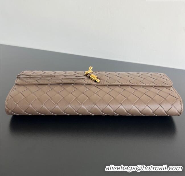 Trendy Design Bottega Veneta Long Clutch Bag Andiamo in Intrecciato Leather 741511 Pinenut Brown 2025