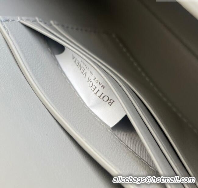 Super Quality Bottega Veneta Long Clutch Bag Andiamo in Intrecciato Leather 741511 Silver Grey 2025