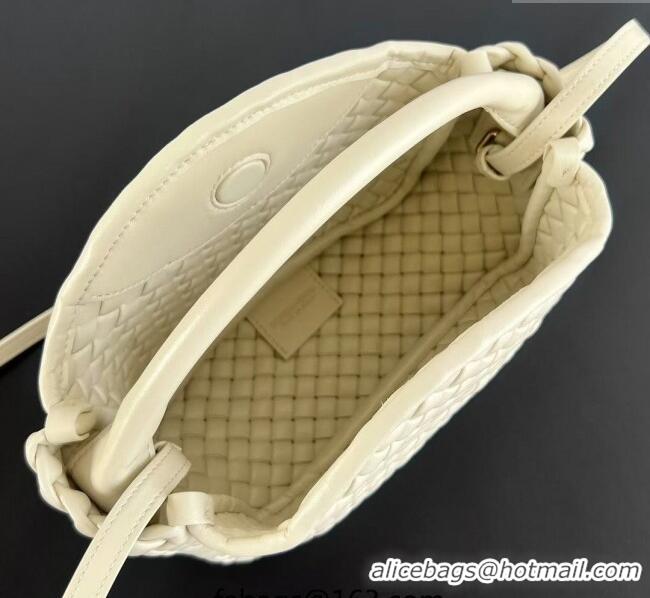 Shop Promotional Bottega Veneta Small Cobble Top Handle bag in Intreccio Leather 805739 Sea Sault 2025