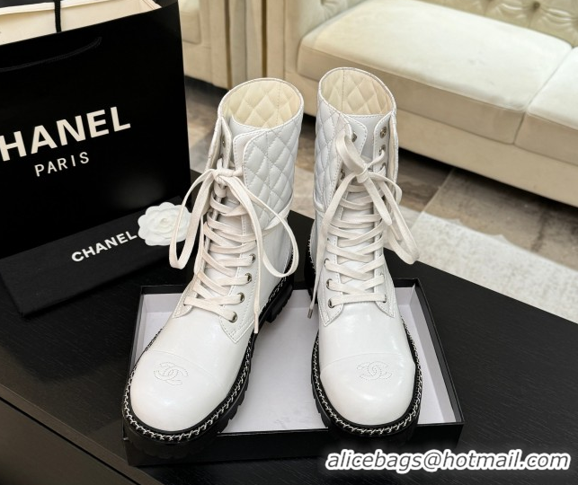 Pretty Style Chanel Lambskin and Quilted Leather Laced-up Ankle Boots 5cm with Chain White CH11030320 1103139