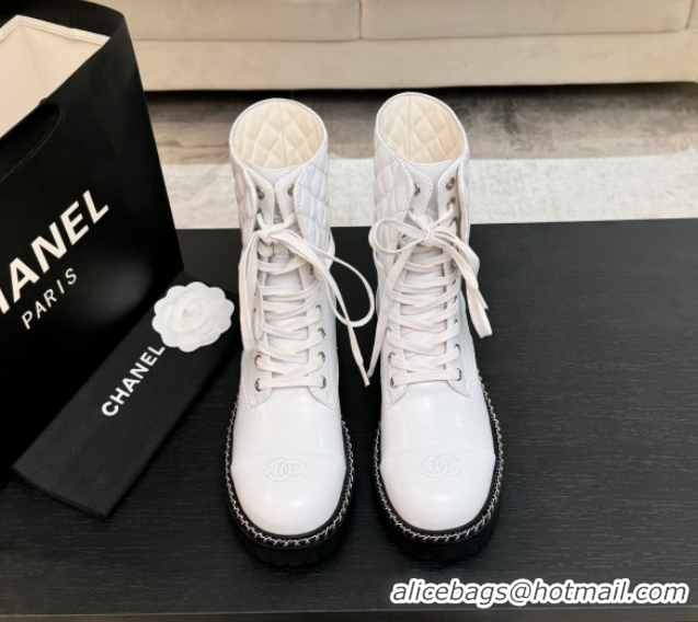 Pretty Style Chanel Lambskin and Quilted Leather Laced-up Ankle Boots 5cm with Chain White CH11030320 1103139