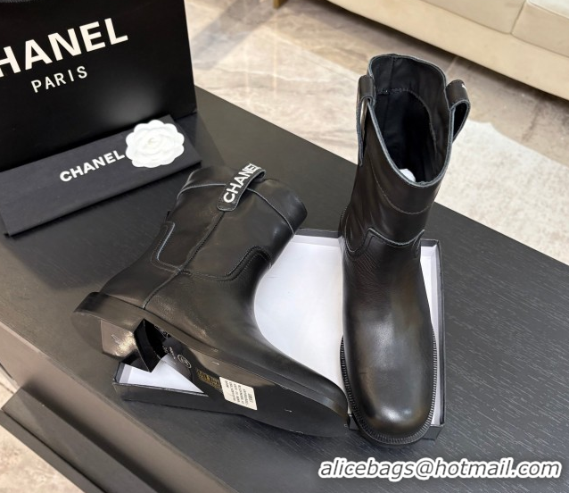Luxury Chanel Calfskin Leather Flat Ankle Boots Black 2025 CH110401 1104004