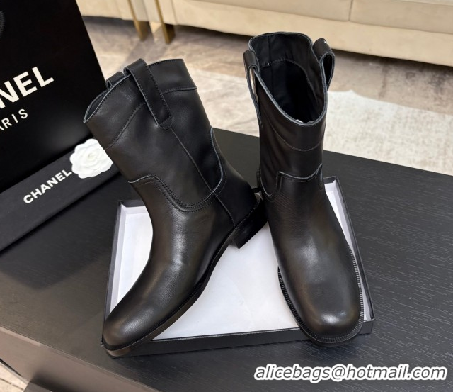 Luxury Chanel Calfskin Leather Flat Ankle Boots Black 2025 CH110401 1104004