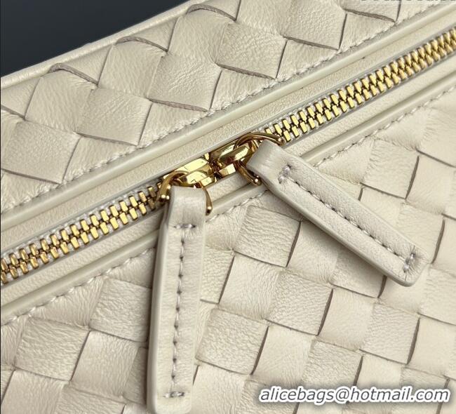 Spot Bulk Bottega Veneta Small Soft Vanity Bag in Intrecciato Leather 843800 Sea Sault 2025