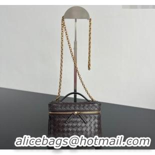 Market Sells Bottega Veneta Small Soft Vanity Bag in Intrecciato Leather 843800 Fondant Brown 2025