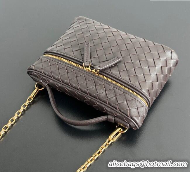 Market Sells Bottega Veneta Small Soft Vanity Bag in Intrecciato Leather 843800 Fondant Brown 2025