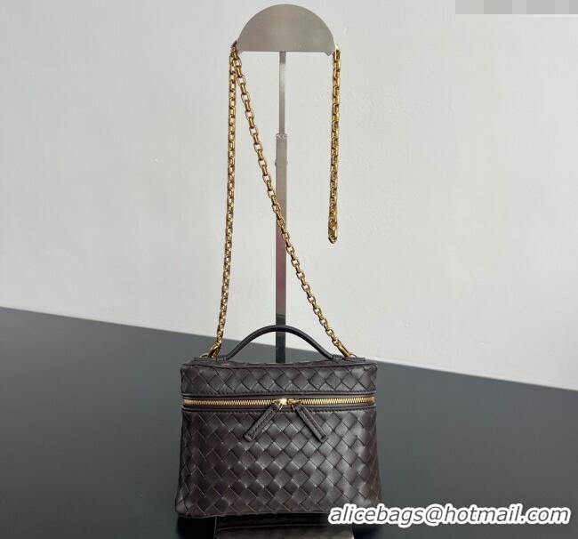 Market Sells Bottega Veneta Small Soft Vanity Bag in Intrecciato Leather 843800 Fondant Brown 2025