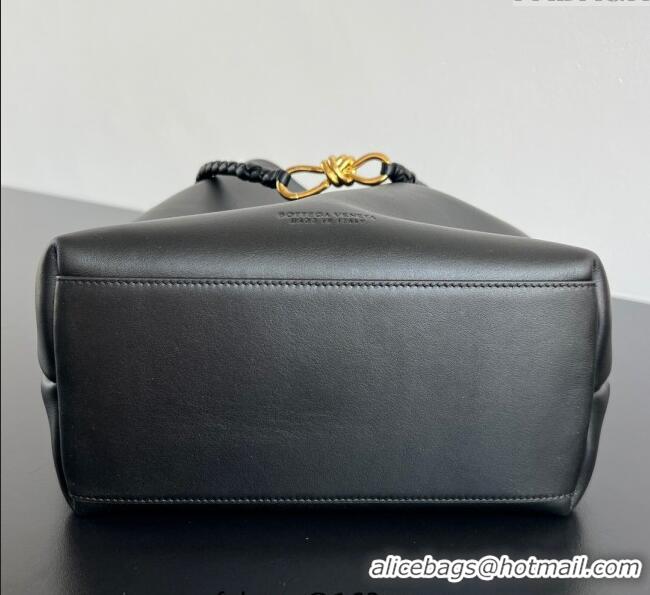Inexpensive Bottega Veneta Andiamo Bucket Bag in Calf Leather 844169 Black 2025