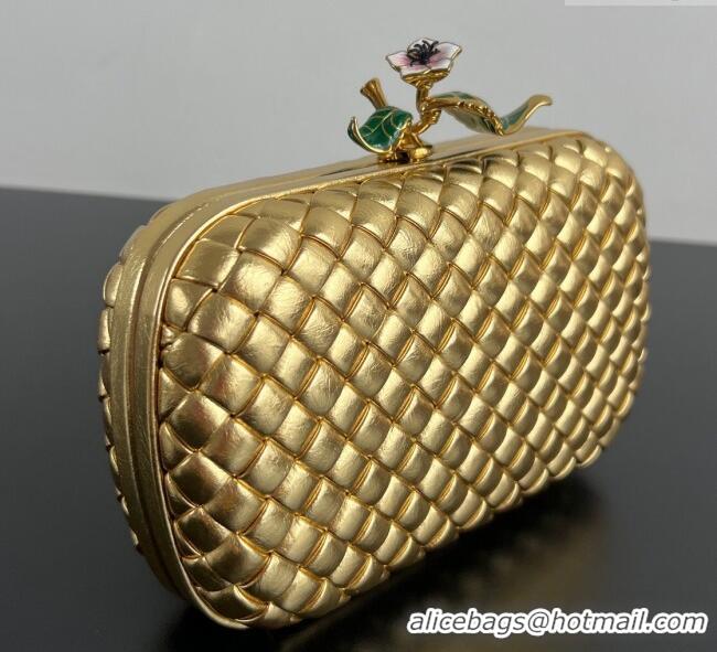 Spot Bulk Bottega Veneta Knot Bag in Intrecciato Leather with Flower Clasp 826183 Gold 2025