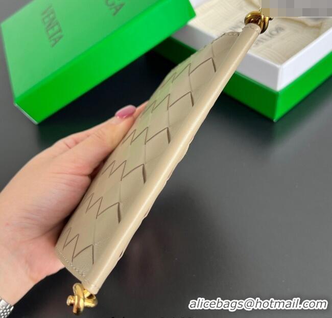 Inexpensive Bottega Veneta Solstice Medium Bi-Fold Wallet in Intrecciato Leather 806078 Beige 2025