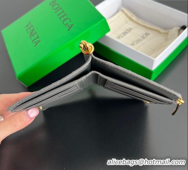 Popular Style Bottega Veneta Solstice Medium Bi-Fold Wallet in Intrecciato Leather 806078 Grey 2025