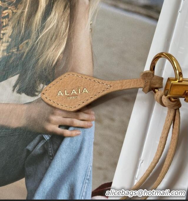 New Design Alaia Le Click Small Shoulder Bag in Grained Nubuck Leather 998054S Beige 2025