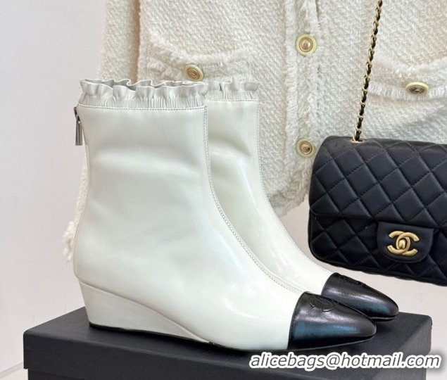 Best Price Chanel Shiny Calfskin Leather Wedge Ankle Boots White 2025 CH110410 1104053