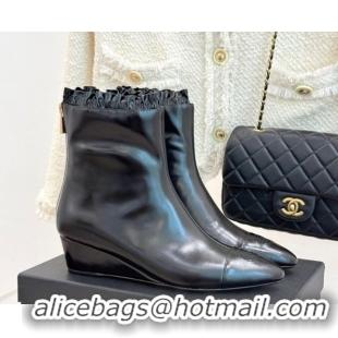 Pretty Style Chanel Shiny Calfskin Leather Wedge Ankle Boots Black 2025 CH110410 1104054