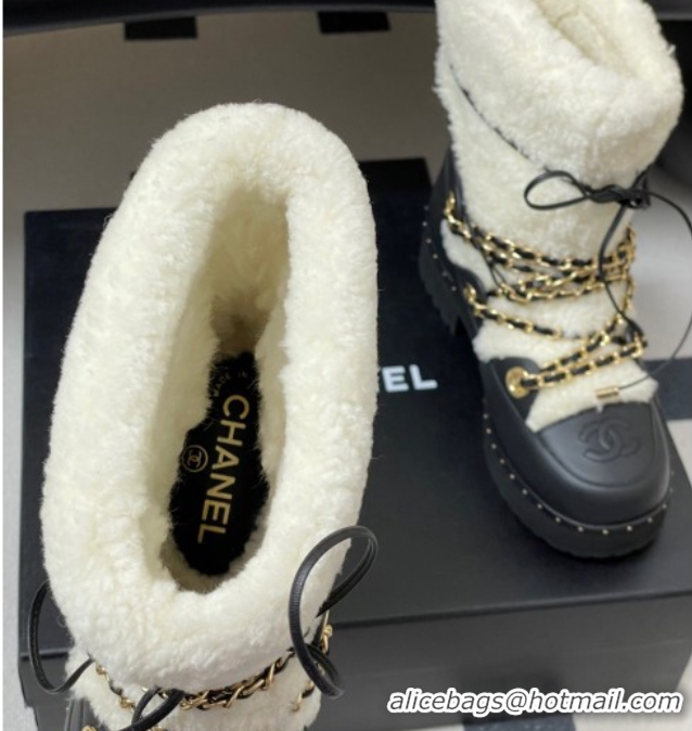 Best Product Chanel Calfskin Leather and Wool Snow Ankle Boots with Chain Black/White 2025 CH110403 1104065