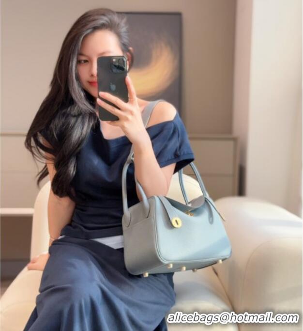 Best Price Hermes Lindy Bag 26cm in Clemence Leather 2637 Linen Blue/Gold 2025 (Half Handmade)